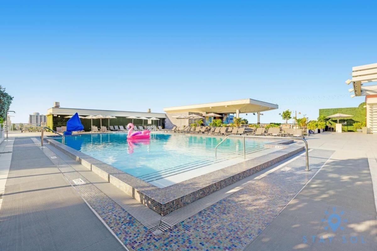 Lx Oasis Beachfront-Rt Infinity Pool هوليوود المظهر الخارجي الصورة